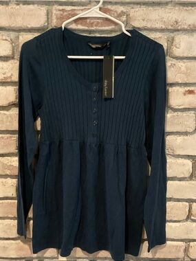 Daisy Fuentes Navy Ribbed Button-Front Long Sleeve Tee